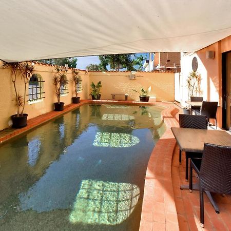 Adobe Motel Cairns Extérieur photo