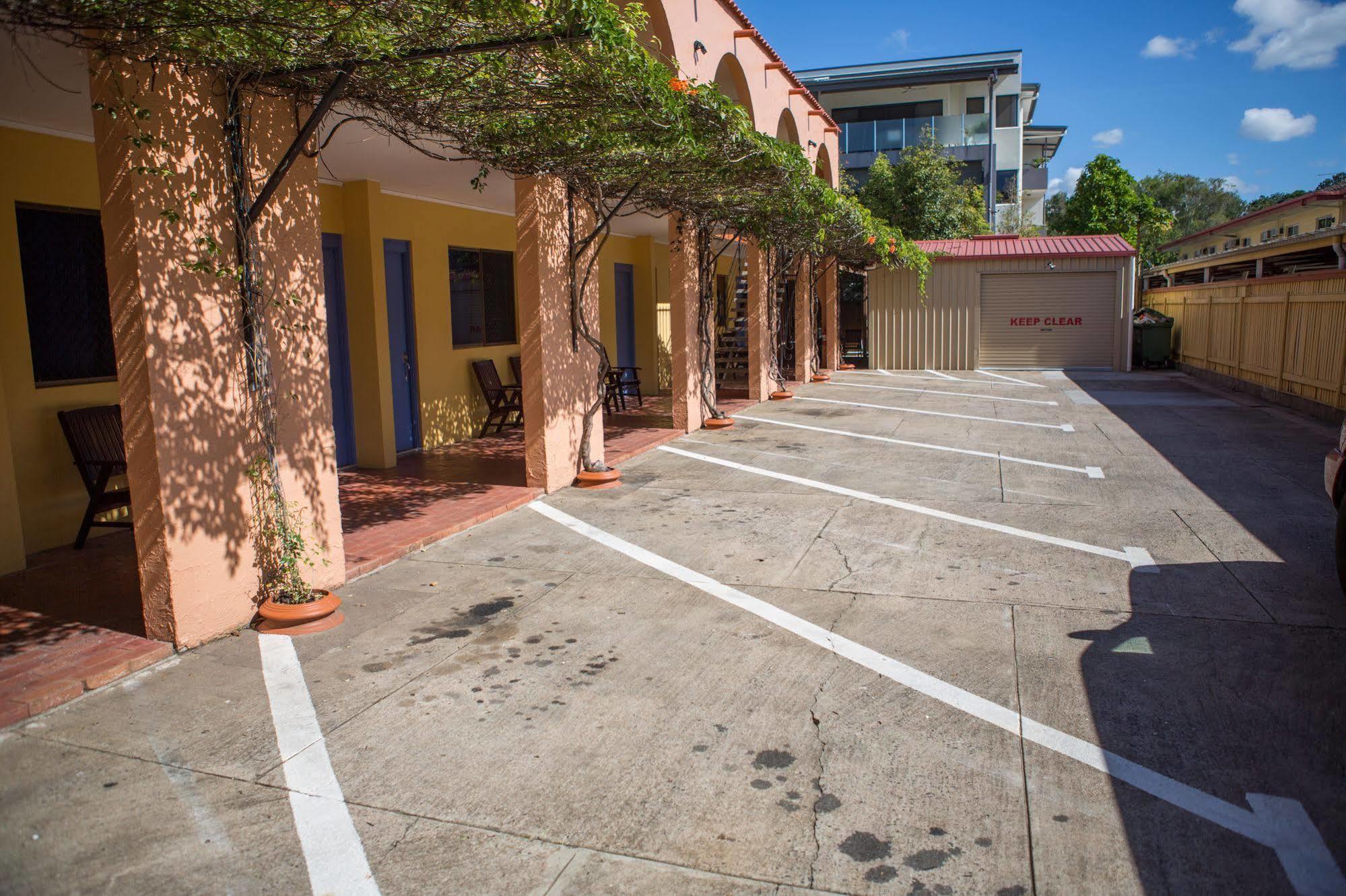 Adobe Motel Cairns Extérieur photo